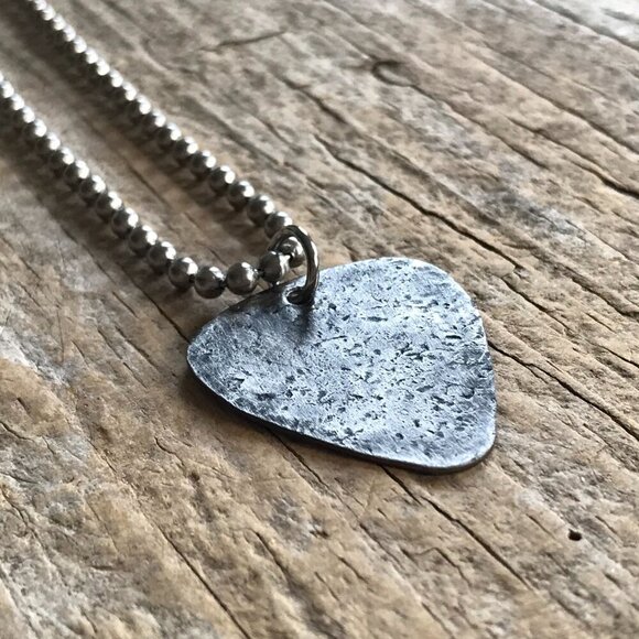 30 INCHES Textured Stainless Steel Guitar Pick Necklace - Picture 2 of 9